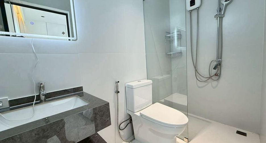 Villa zum Kauf mit 6 Zimmer in Bang Lamung, Chonburi