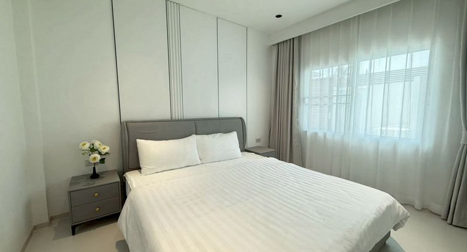 Villa zum Kauf mit 6 Zimmer in Bang Lamung, Chonburi
