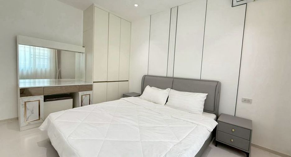 Villa zum Kauf mit 6 Zimmer in Bang Lamung, Chonburi