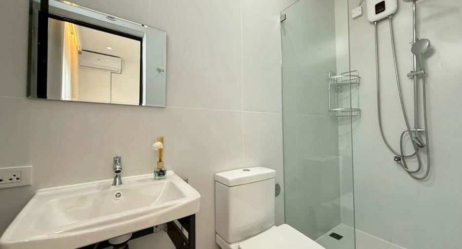 Villa zum Kauf mit 6 Zimmer in Bang Lamung, Chonburi