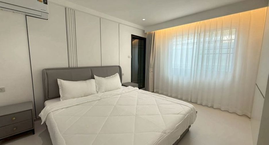 Villa zum Kauf mit 6 Zimmer in Bang Lamung, Chonburi