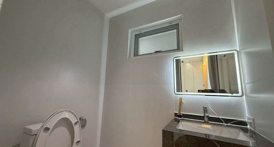 Villa zum Kauf mit 6 Zimmer in Bang Lamung, Chonburi