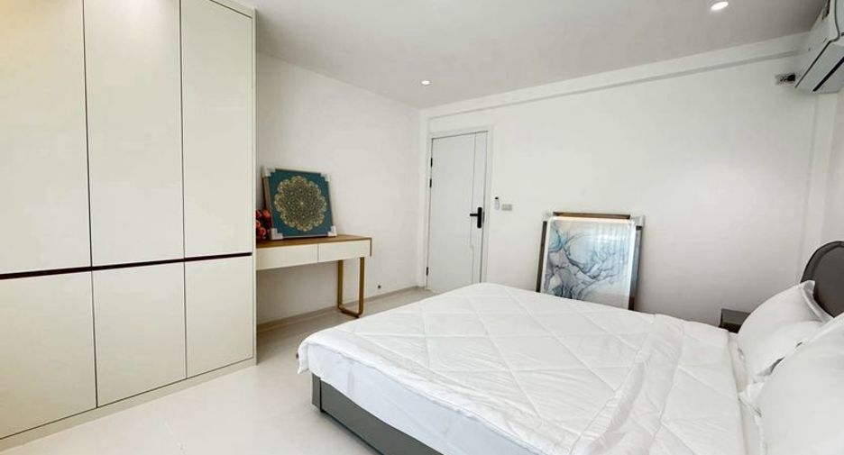 Villa zum Kauf mit 6 Zimmer in Bang Lamung, Chonburi