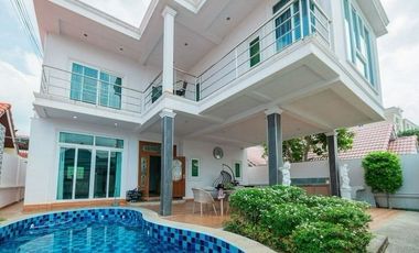 À vendre 5 chambres villa à Bang Lamung, Chonburi