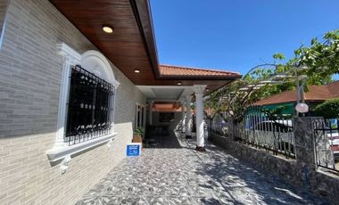 Продажа 3 спальни дом в Йомтиен, Паттайя
