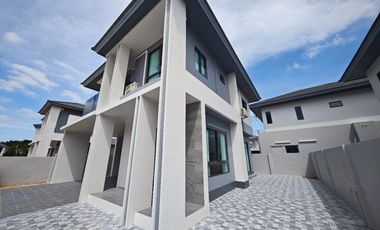 For sale 4 ベッドルーム house in Bang Lamung, Chonburi