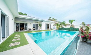 For sale 5 bedrooms villa in Bang Lamung, Chonburi