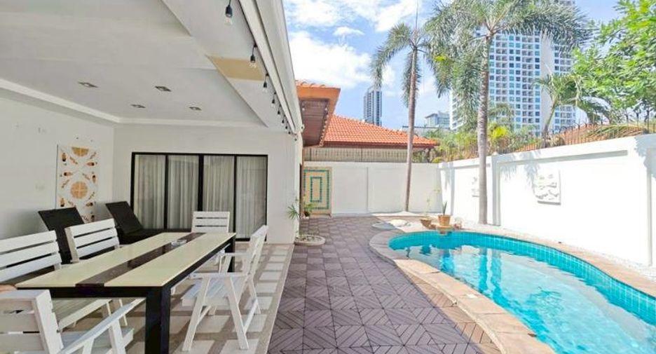 For sale 3 bedrooms villa in Bang Lamung, Chonburi