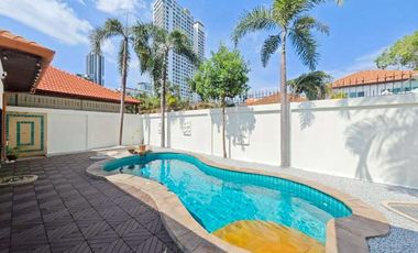 For sale 3 bedrooms villa in Bang Lamung, Chonburi