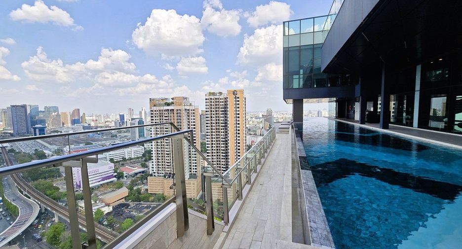 For rent 1 bed condo in Phaya Thai, Bangkok