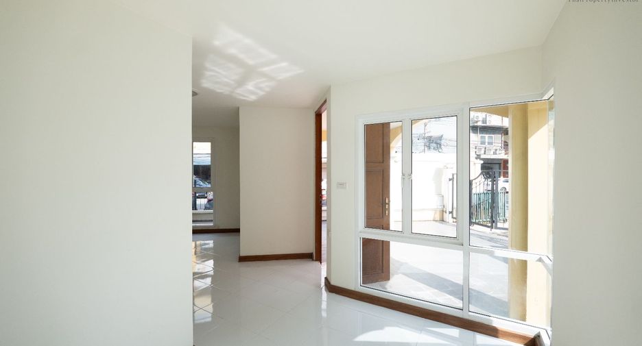 Reihenhaus zur Miete mit 6 Zimmer in Samphanthawong, Bangkok