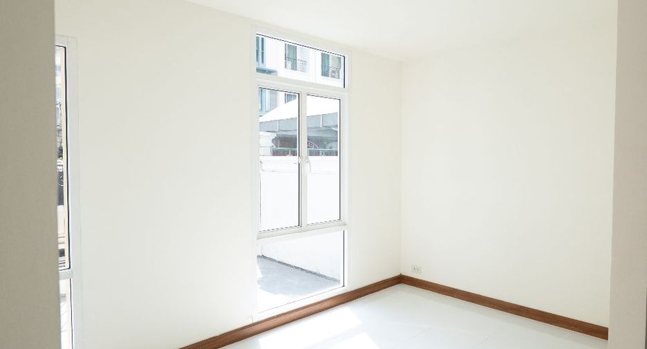 Reihenhaus zur Miete mit 6 Zimmer in Samphanthawong, Bangkok