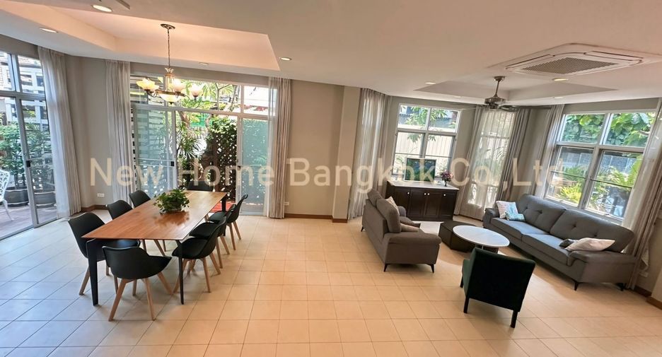 For rent 3 bedrooms house in Khlong Toei, Bangkok