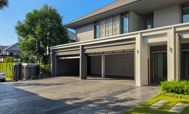 Casa en venta de 5 habitaciones en Bang Kruai, Nonthaburi