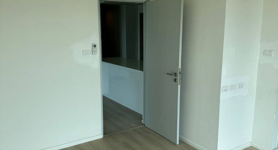 Аренда и продажа 2 спальни кондо в Bang Phli, Самутпракан
