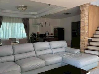 Villa zur Miete mit 5 Zimmer in Bang Lamung, Chonburi
