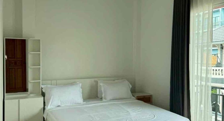 For rent 5 bedrooms villa in South Pattaya, Pattaya