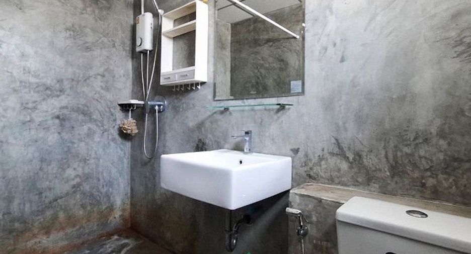 Local comercial en venta de 3 habitaciones en Lam Luk Ka, Pathum Thani