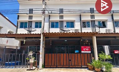 For sale 3 bedrooms townhouse in Sam Phran, Nakhon Pathom