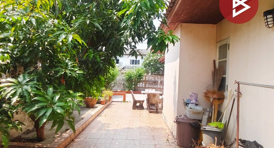 For sale 3 bedrooms house in Khlong Sam Wa, Bangkok