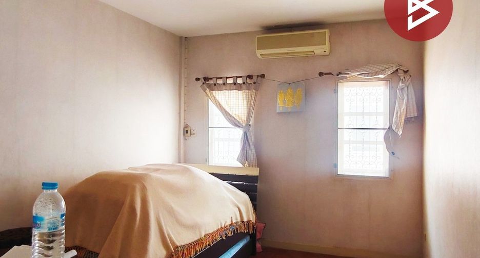 For sale 3 bedrooms house in Khlong Sam Wa, Bangkok