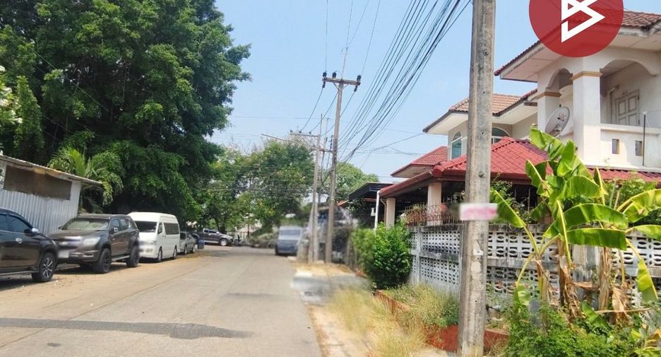 For sale 3 bedrooms house in Khlong Sam Wa, Bangkok