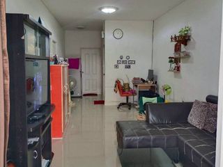 For sale 2 ベッドルーム townhouse in Bang Lamung, Chonburi