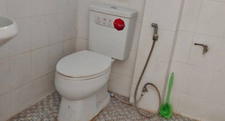 Reihenhaus zum Kauf mit 2 Zimmer in Nong Chok, Bangkok