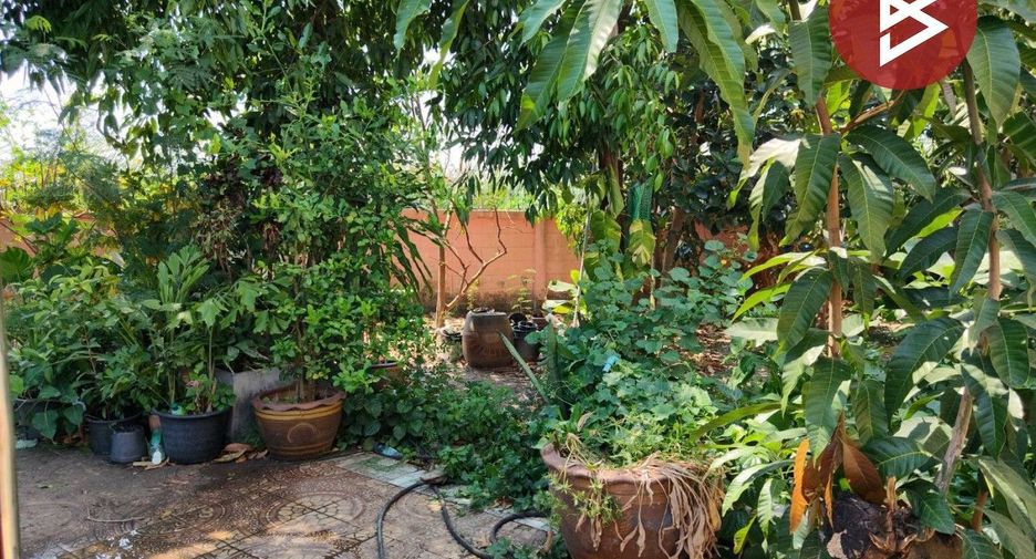 Reihenhaus zum Kauf mit 2 Zimmer in Nong Chok, Bangkok