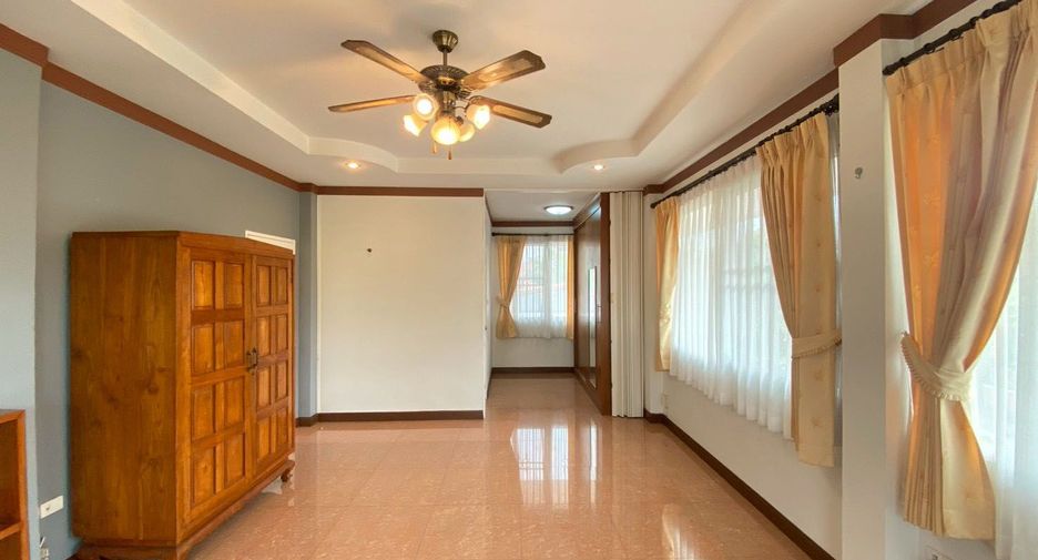 For sale 5 bedrooms house in Mueang Chiang Mai, Chiang Mai