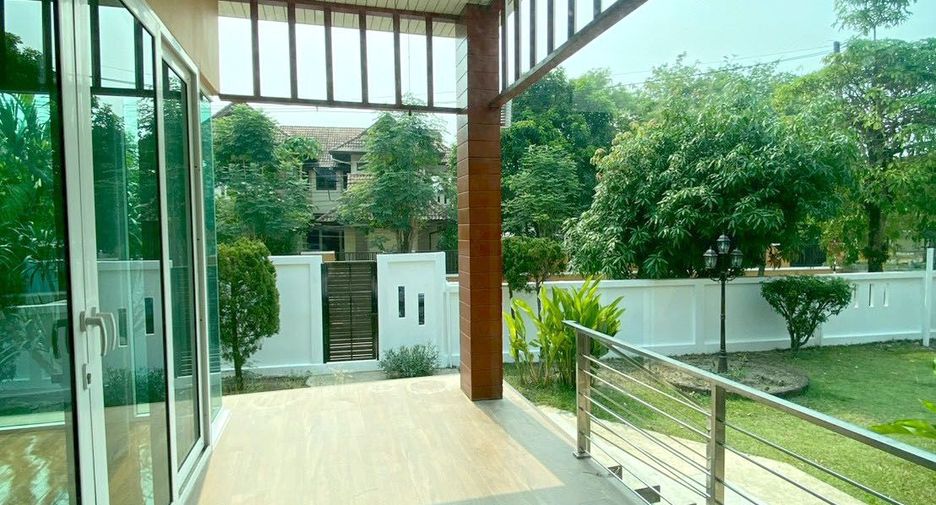For sale 5 bedrooms house in Mueang Chiang Mai, Chiang Mai