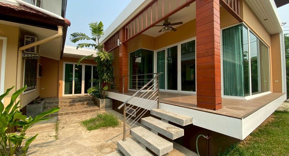 For sale 5 bedrooms house in Mueang Chiang Mai, Chiang Mai