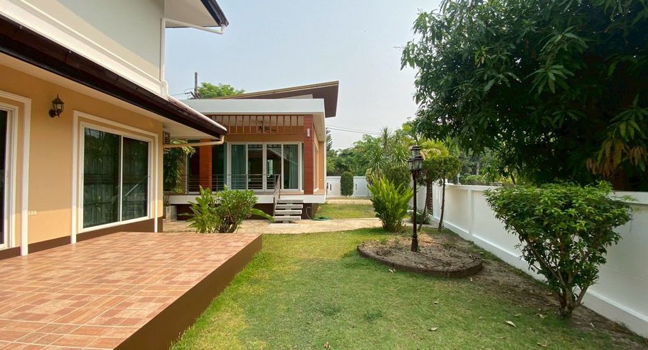 For sale 5 bedrooms house in Mueang Chiang Mai, Chiang Mai