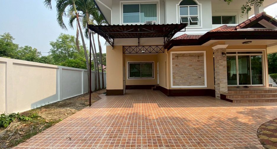 For sale 5 bedrooms house in Mueang Chiang Mai, Chiang Mai
