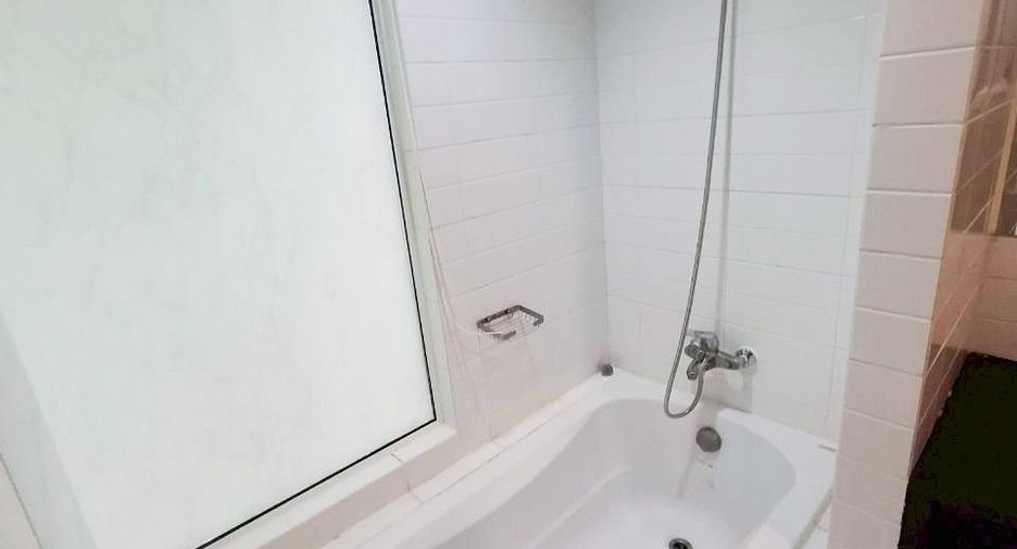 For sale 1 bed condo in Khlong San, Bangkok