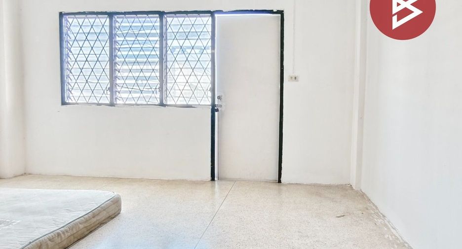 For sale 4 bedrooms retail Space in Mueang Nakhon Si Thammarat, Nakhon Si Thammarat