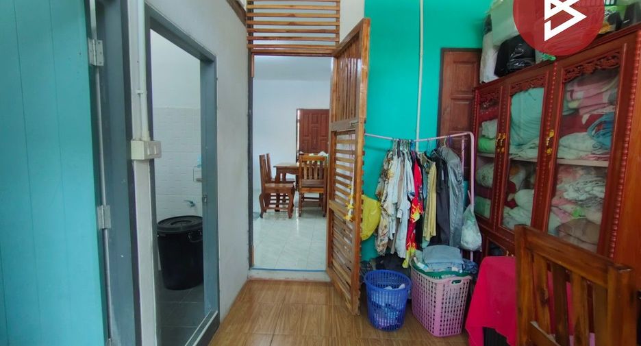 For sale 2 bedrooms house in Mueang Uttaradit, Uttaradit