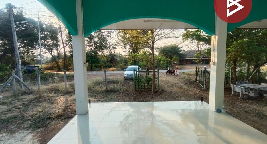 For sale 2 bedrooms house in Mueang Uttaradit, Uttaradit