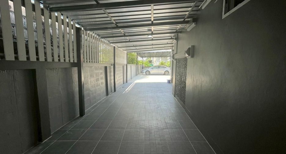 Casa en venta de 4 habitaciones en Thawi Watthana, Bangkok