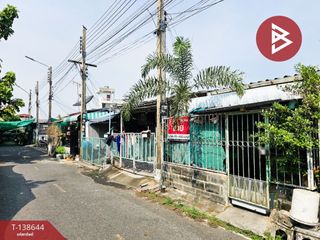 For sale 1 bed townhouse in Mueang Samut Prakan, Samut Prakan