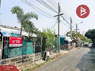 For sale 1 bed townhouse in Mueang Samut Prakan, Samut Prakan