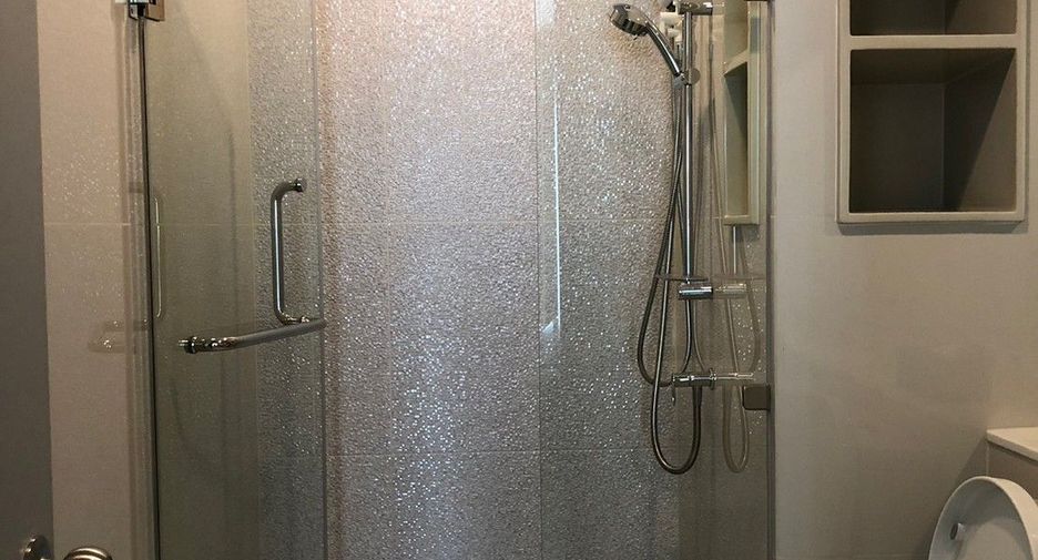 For rent 1 bed condo in Phra Khanong, Bangkok