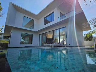 Villa zum Kauf und zur Miete mit 5 Zimmer in Bang Lamung, Chonburi