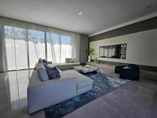 Villa zum Kauf und zur Miete mit 5 Zimmer in Bang Lamung, Chonburi