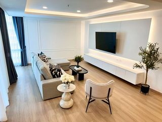 Condo en alquiler de 3 habitaciones en Pathum Wan, Bangkok