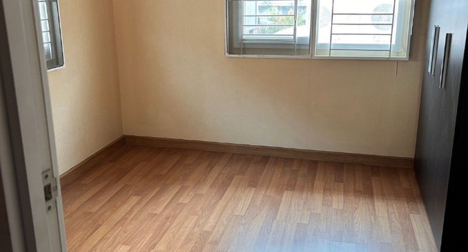 Casa en venta de 3 habitaciones en Bang Phli, Samut Prakan