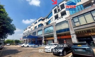 Gewerbefläche zur Miete mit 4 Zimmer in Bang Phlat, Bangkok