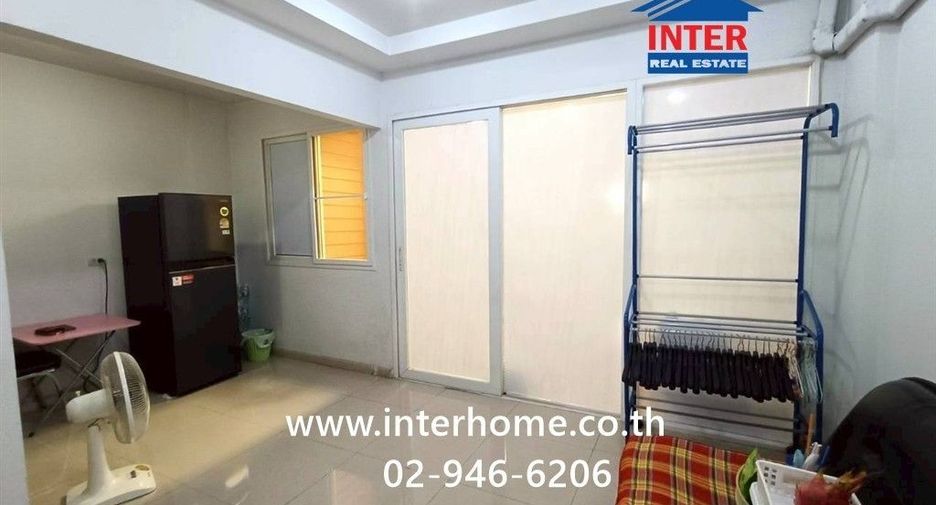 For sale 4 bedrooms townhouse in Bang Khen, Bangkok