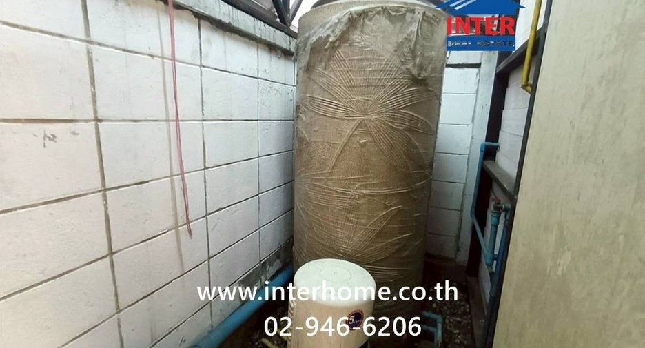 For sale 4 bedrooms townhouse in Bang Khen, Bangkok