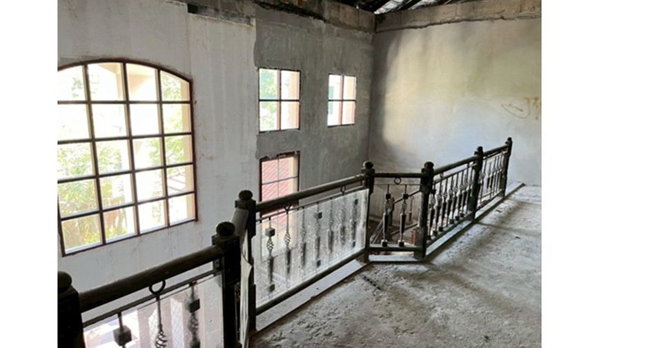 出售 5 卧室 独立屋 在 Mueang Samut Prakan, Samut Prakan